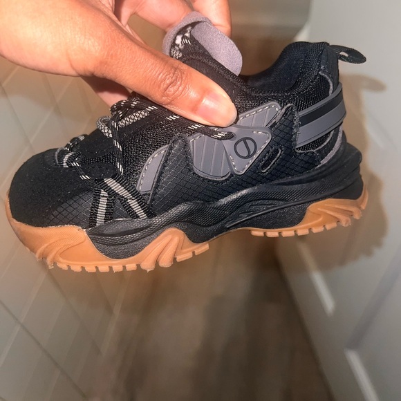 Toddler sneakers black and grey - Picture 2 of 2